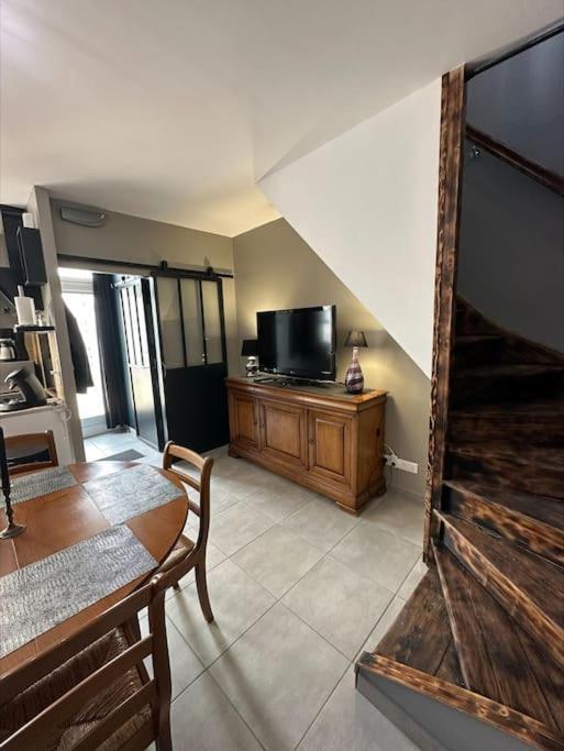 Maison Pres De La Ville Saint-Étienne-au-Mont Extérieur photo
